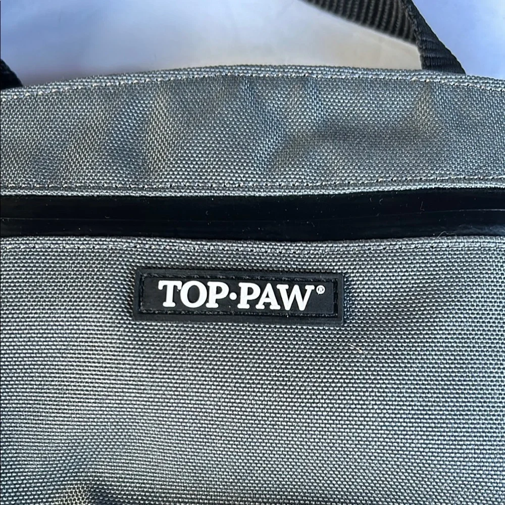 NWOT Top Paw treat pouch